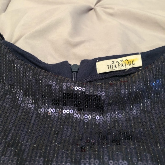 MUST GO NOW!! ✨LAST CHANCE FINAL SALE!!✨Zara Navy Blue Sequin Top - Picture 7 of 12